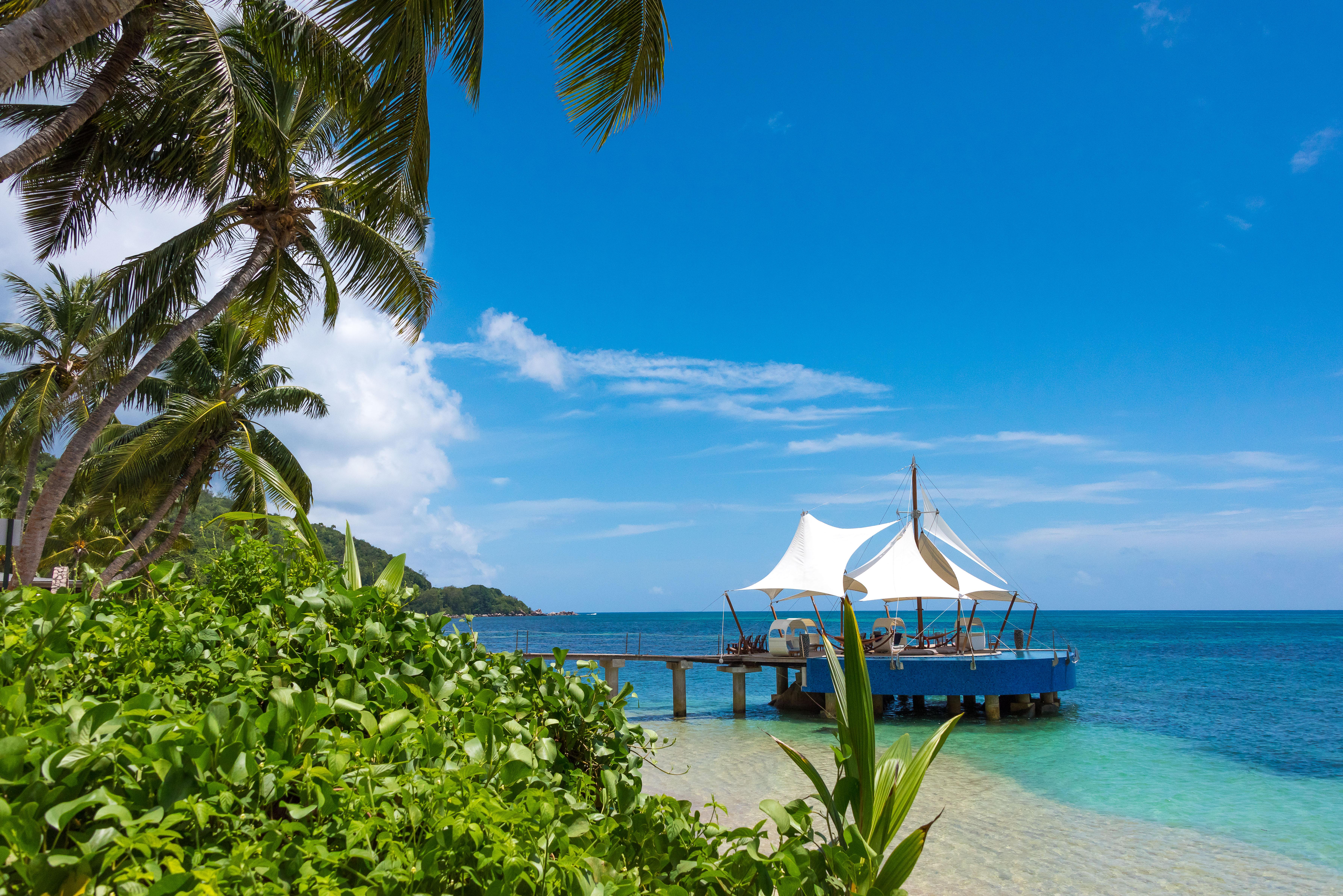 Coco De Mer Hotel And Black Parrot Suites Grand Anse  Exterior photo