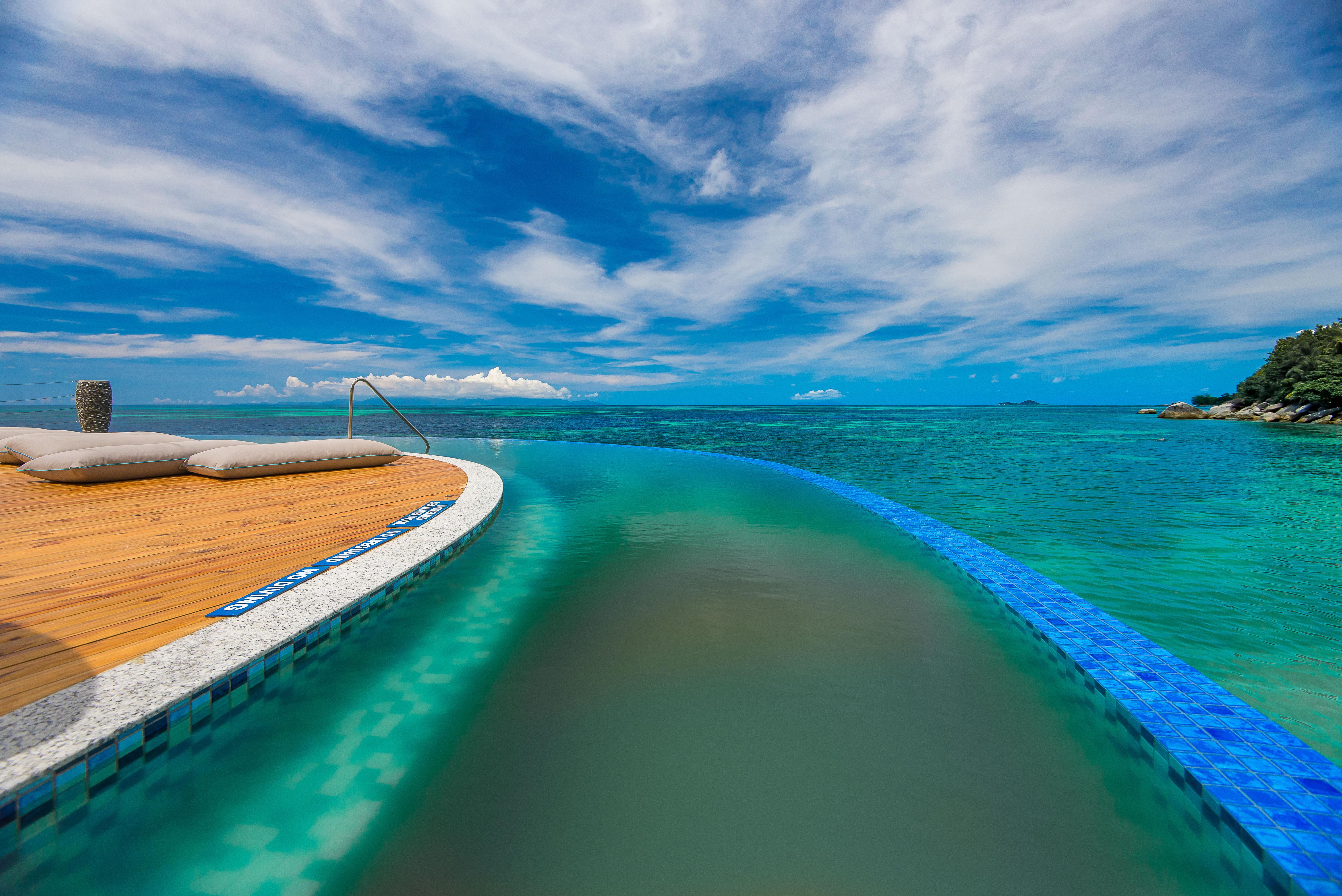 Coco De Mer Hotel And Black Parrot Suites Grand Anse  Exterior photo